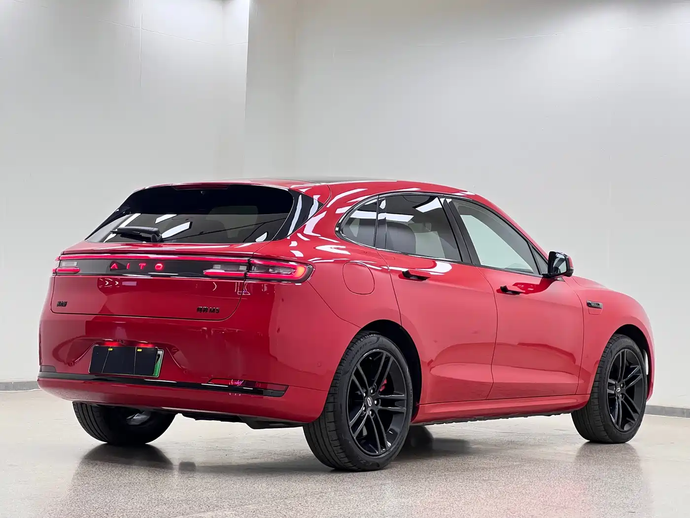 AITO Wenjie AITO M5 2025 Extended Range Ultra AWD фото 7