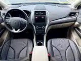 Фото 12 - Lincoln MKC