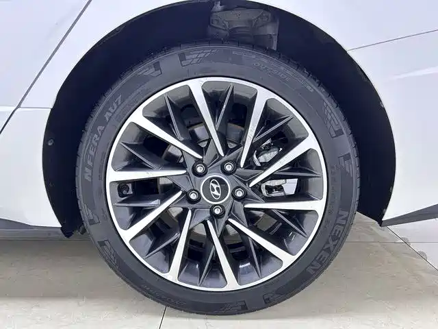 Hyundai Sonata 2020 380TGDi Automatic GLS Luxury Edition фото 15