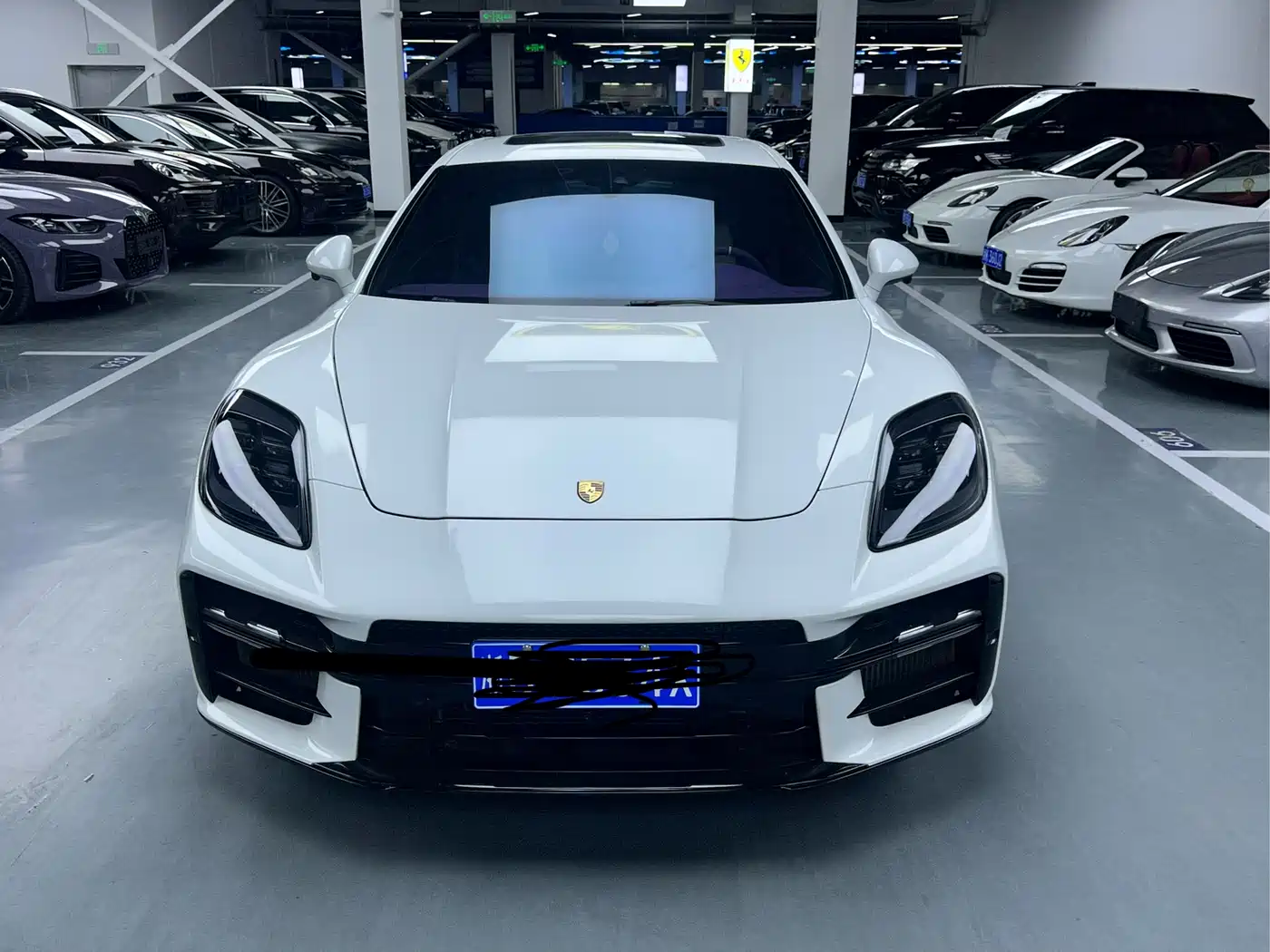 Porsche Panamera 2014 Panamera 4 Executive 3.0T фото 2