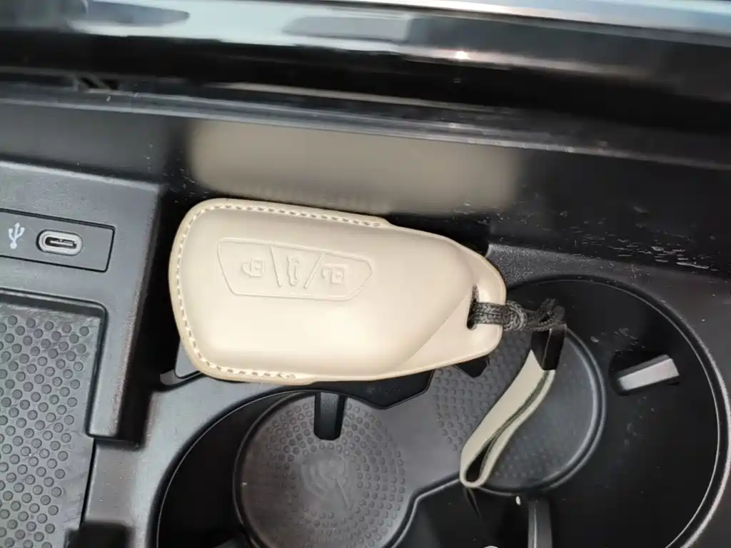 Photo 9 - Volkswagen ID.4 X