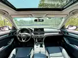 Фото 4 - Honda Accord
