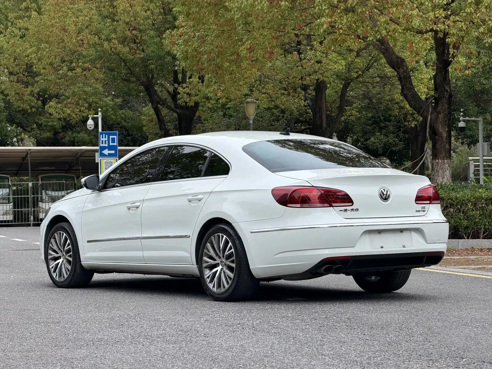 صورة 4 - Volkswagen CC