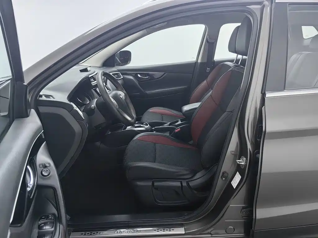 Photo 10 - Nissan Qashqai