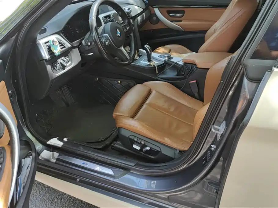 BMW 3 Series GT 2019 320i M Sport Black Night Edition фото 8