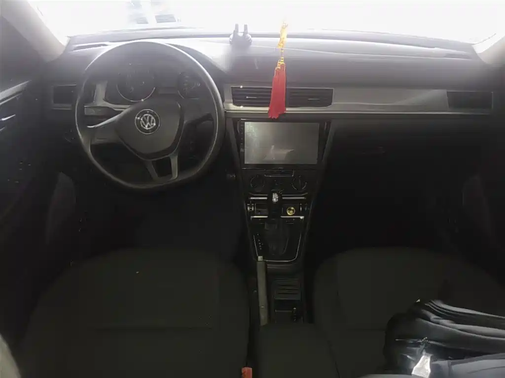 Volkswagen Bora 2018 1.5L Automatic Fashion фото 10