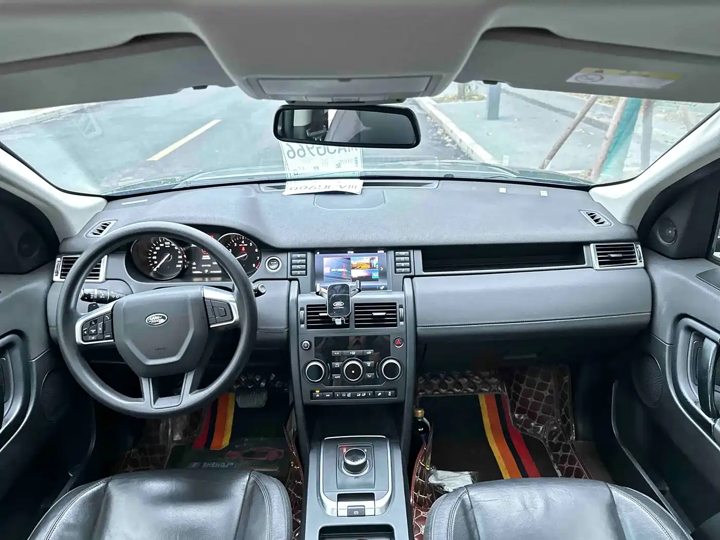 Land Rover Discovery Sport 2017 2.0T PURE фото 14