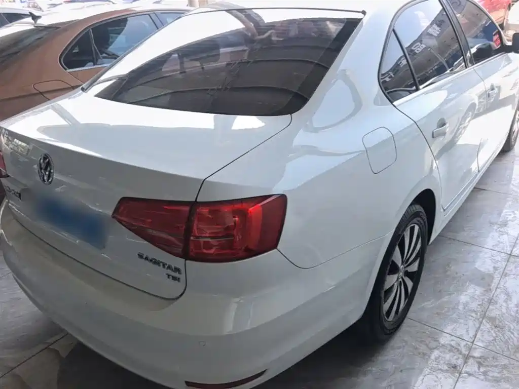 Volkswagen Sagitar 2017 230TSI Automatic Comfort фото 7