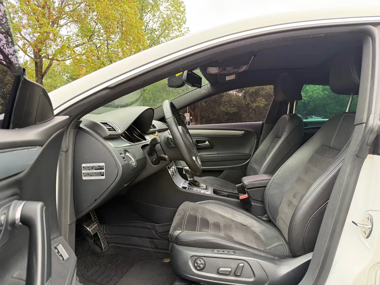صورة 9 - Volkswagen CC