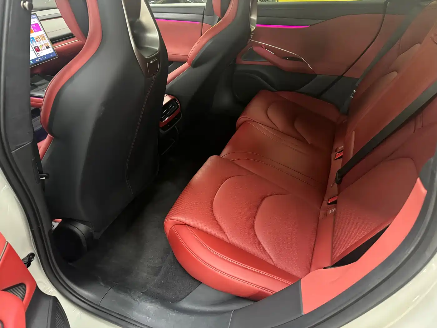 Xiaomi Auto Xiaomi SU7 2024 RWD Long Range Intelligent Driving Edition фото 13