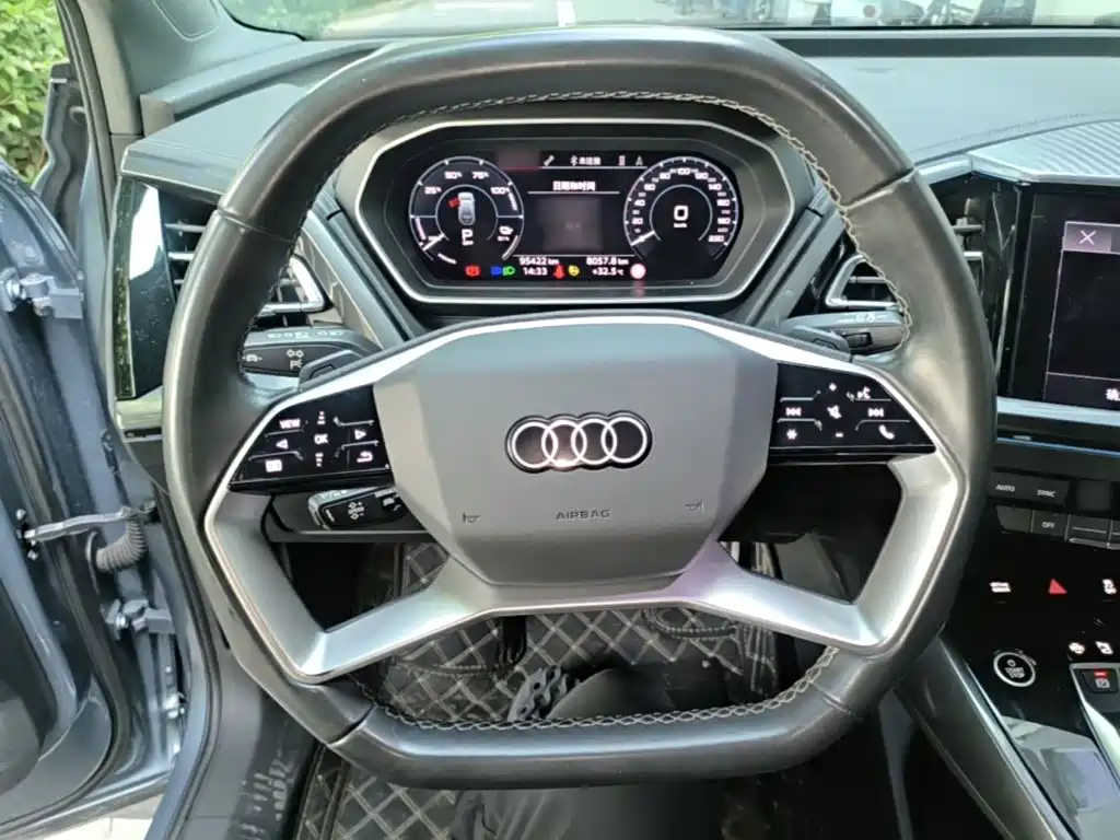 Audi Q4 e-tron 2023 2023 50 e-tron quattro Creation Edition