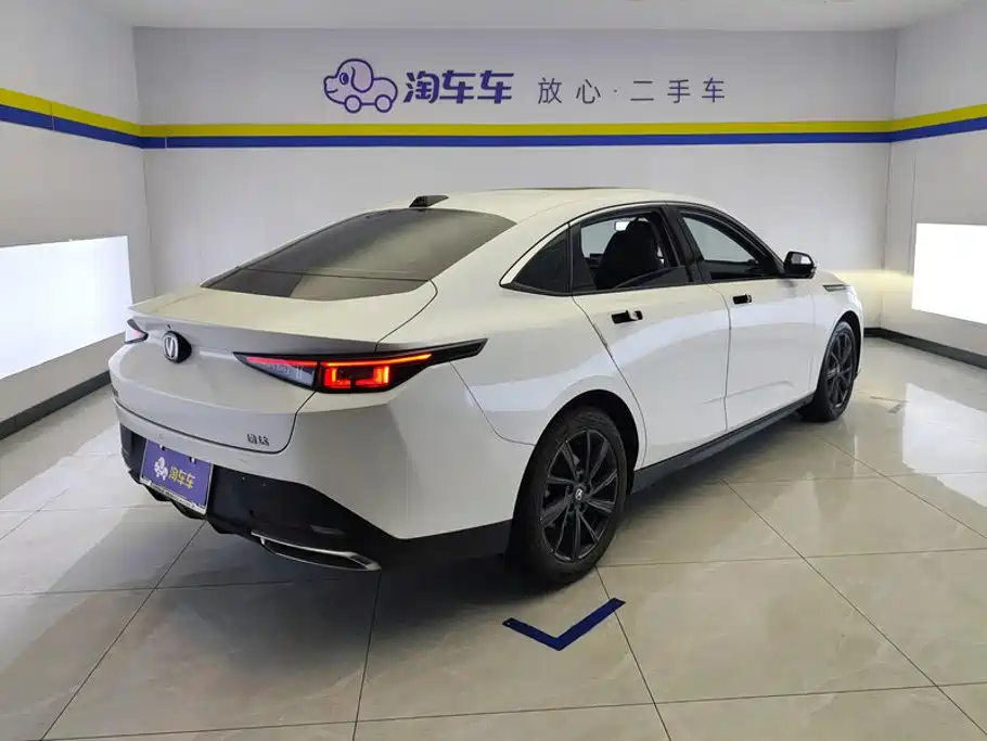 Changan Yida 2023 2023 Blue Whale NE 1.5T GDI DCT Pilot