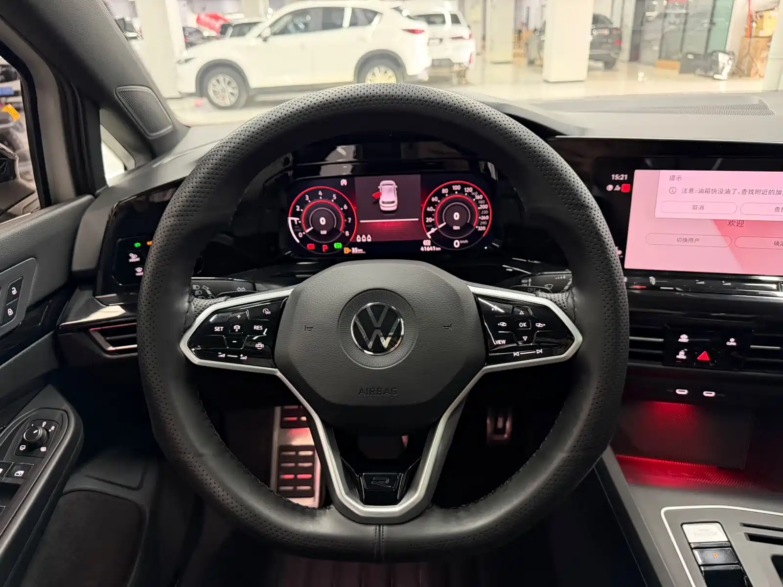Фото 16 - Volkswagen Golf