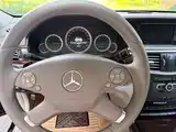 Photo 16 - Mercedes-Benz E-Class