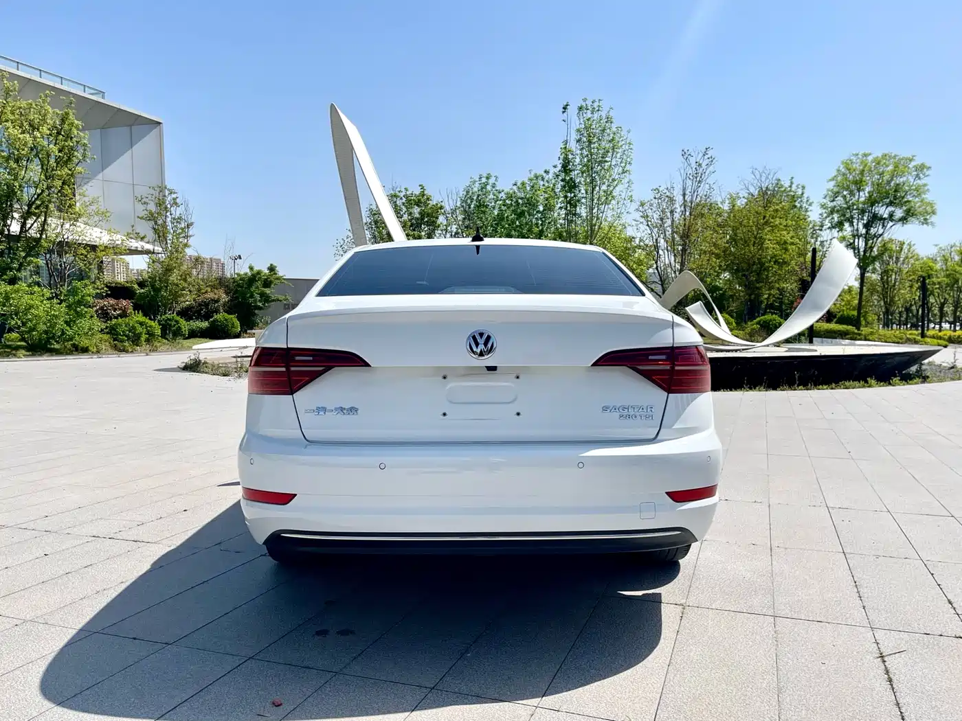 Volkswagen Sagitar 2022 280TSI DSG Surpassing Edition фото 18