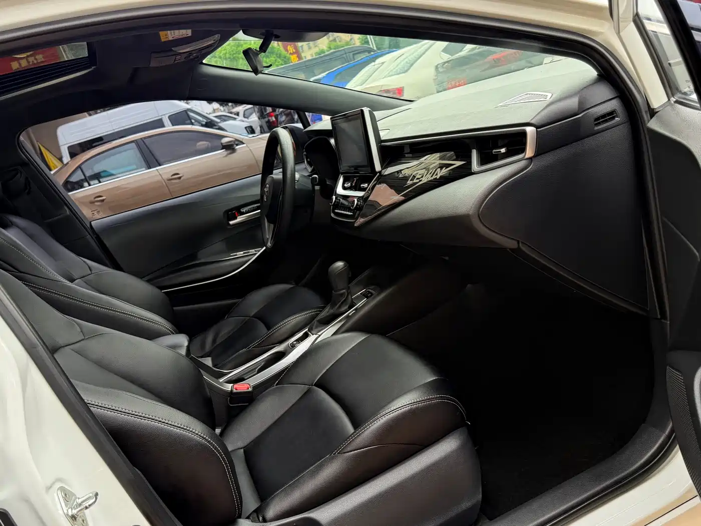 Toyota Levin 2022 Dual Engine 1.8H E-CVT Luxury Edition фото 9