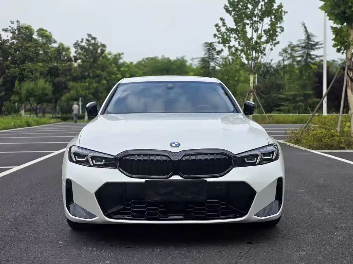 BMW 3 Series 2026 2026 330Li M Sport Shadowline Package