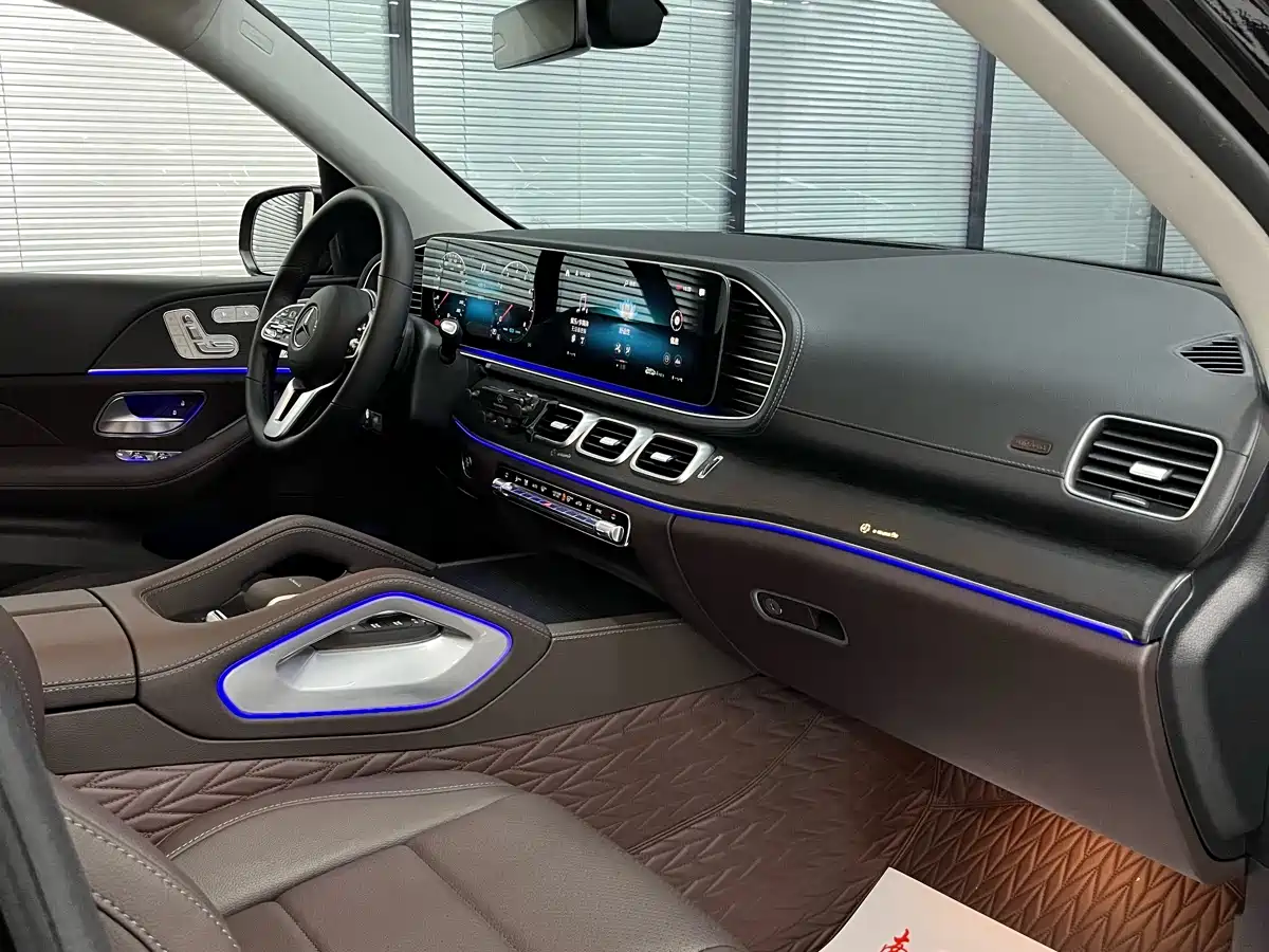 Mercedes-Benz GLE 2023 GLE 450 4MATIC Luxury фото 13