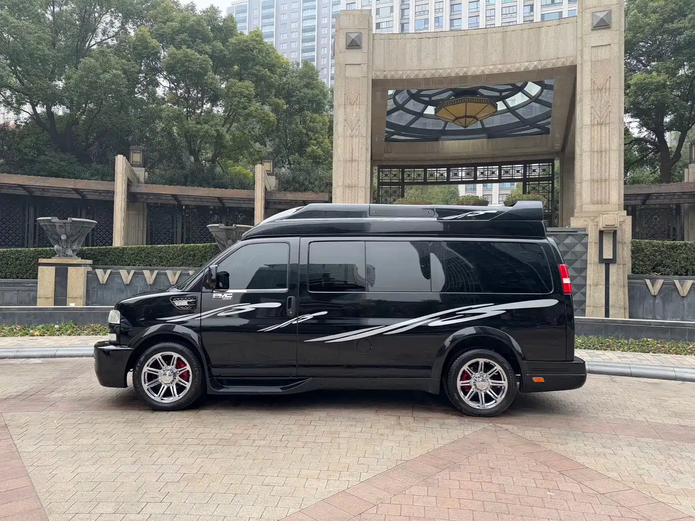 GMC Savana 2017 2017 G660 Elegance Edition