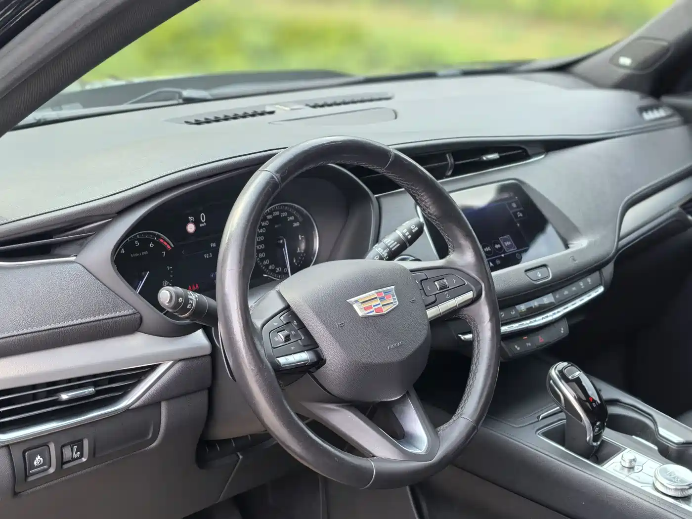 Cadillac XT4 2020 28T FWD Leading Trim фото 8