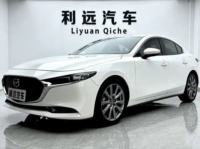 Mazda Mazda3 Axela 2.0L, Автомат, Элеганс