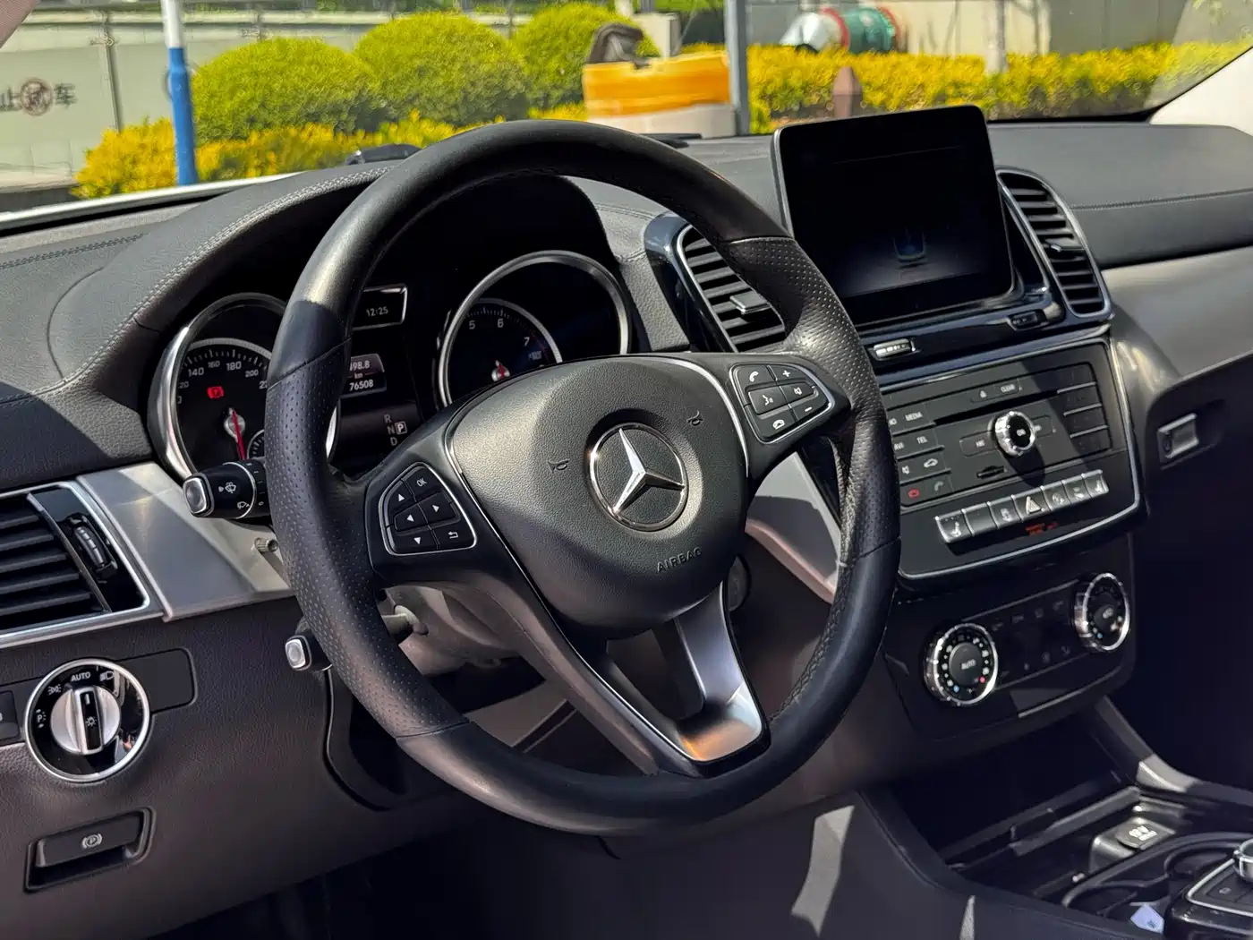 Mercedes-Benz GLE Coupe 2017 GLE 320 4MATIC Coupe SUV фото 17