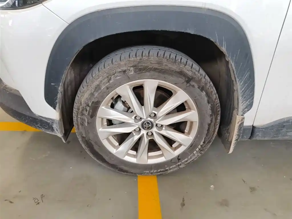 Toyota Corolla Cross 2023 2.0L Pioneer Edition фото 25