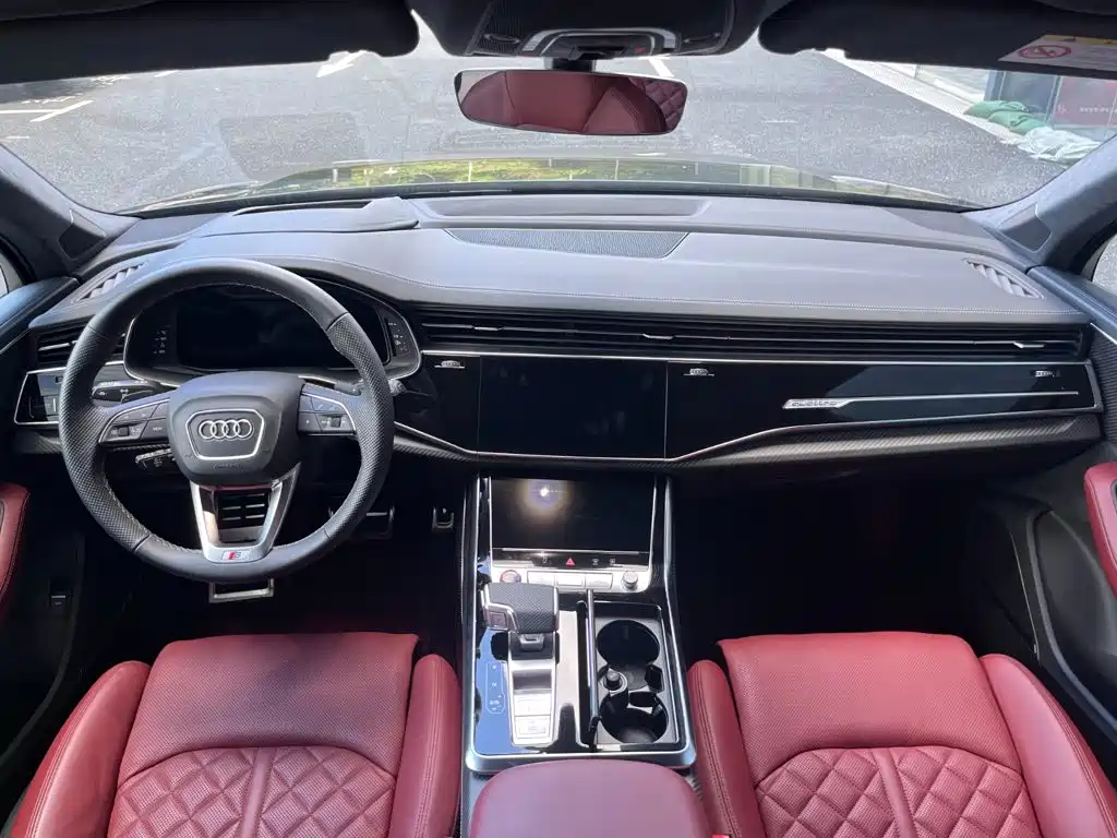Audi SQ7 2025 2024 4.0 TFSI