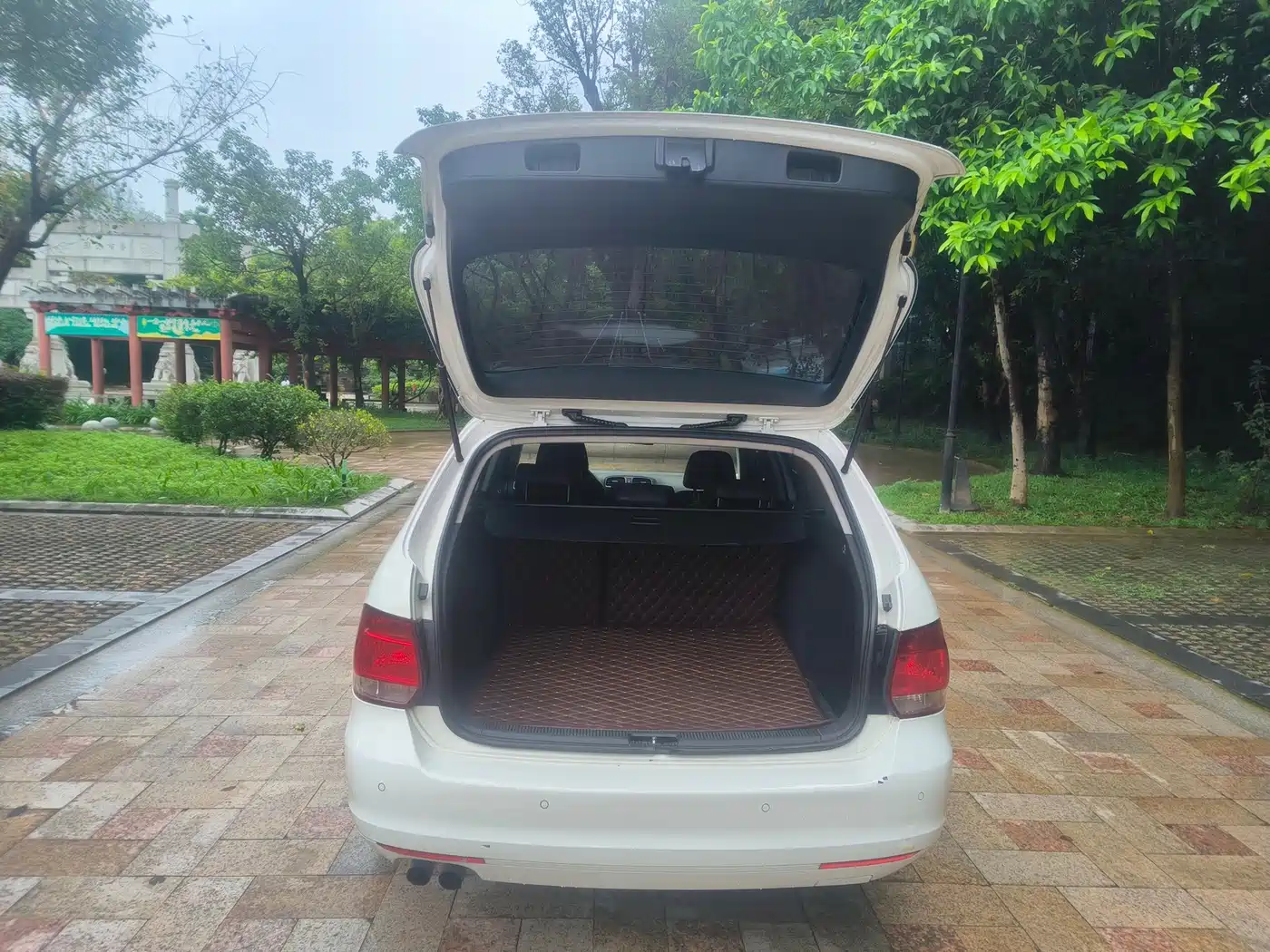 Volkswagen Golf 2012 2011 1.4TSI Auto Luxury