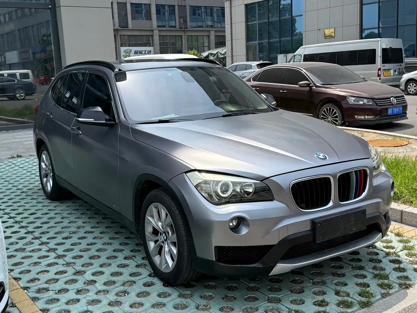 BMW X1 2013 2013 sDrive18i Leading