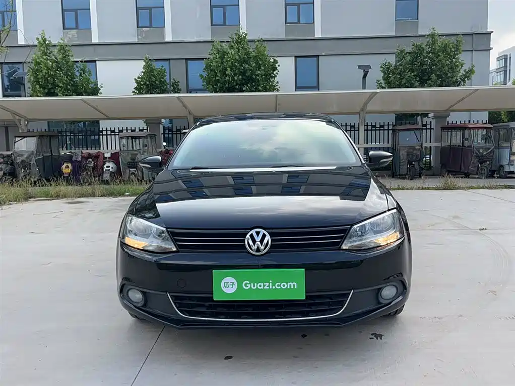 Volkswagen Sagitar 2014 1.6L Manual Comfort фото 7
