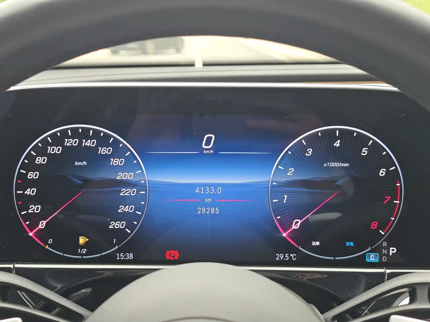 Mercedes-Benz E-Class 2025 E 300 L Luxury фото 16