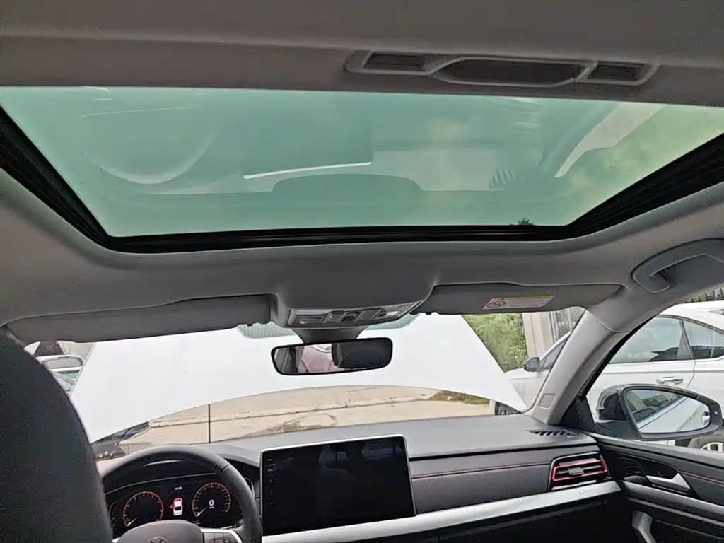 Volkswagen Lavida 2024 Model 300TSI DSG Starlight Leading Edition фото 18