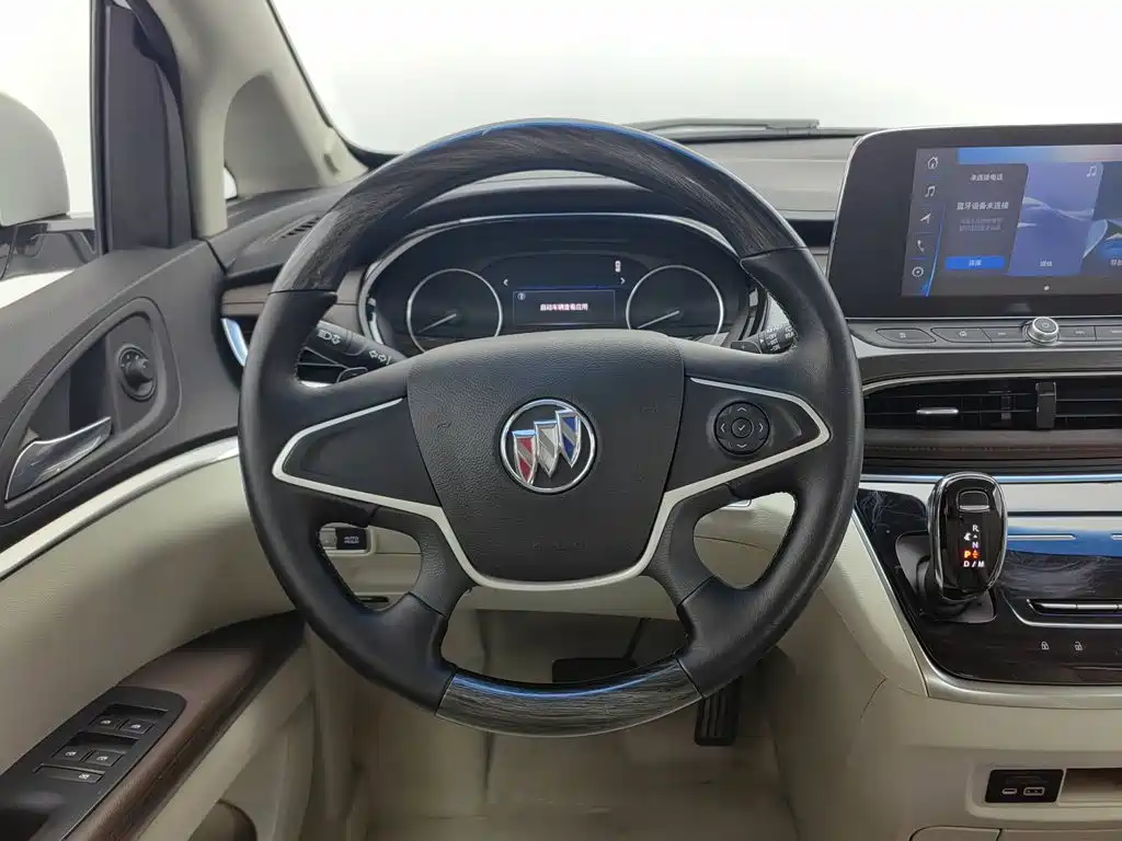 Фото 11 - Buick GL8