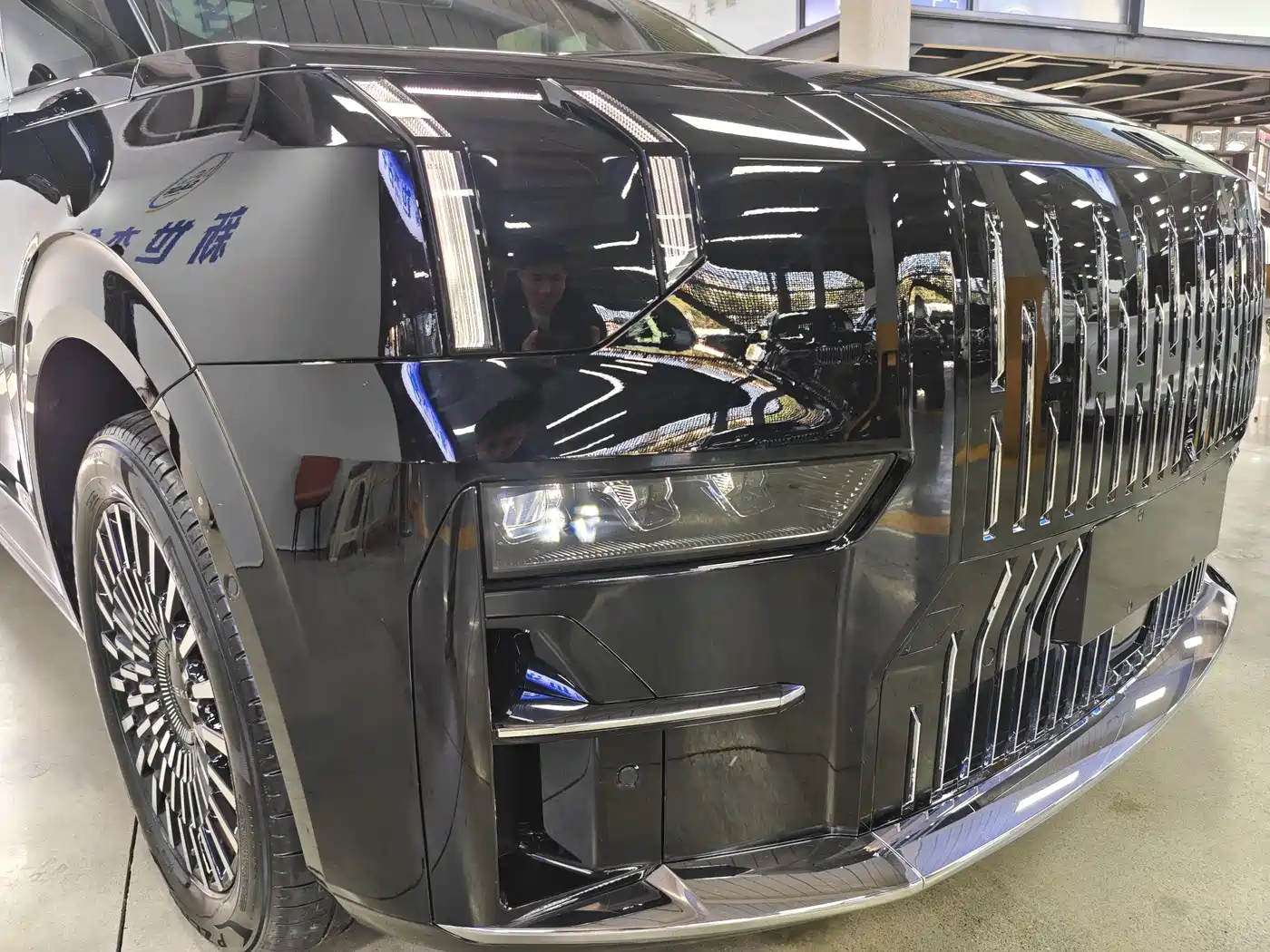 ZEEKR EXTREME KRYPTON 009