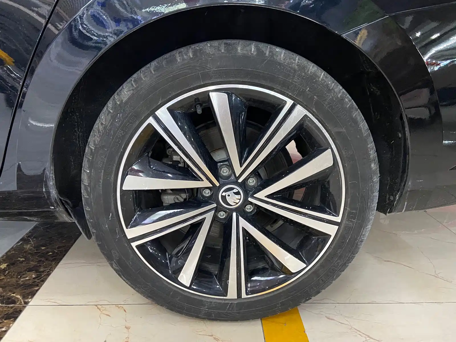 Фото 10 - Škoda Superb