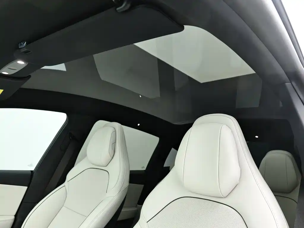 Tesla Model Y L 2026 2025 Facelift Long Range AWD