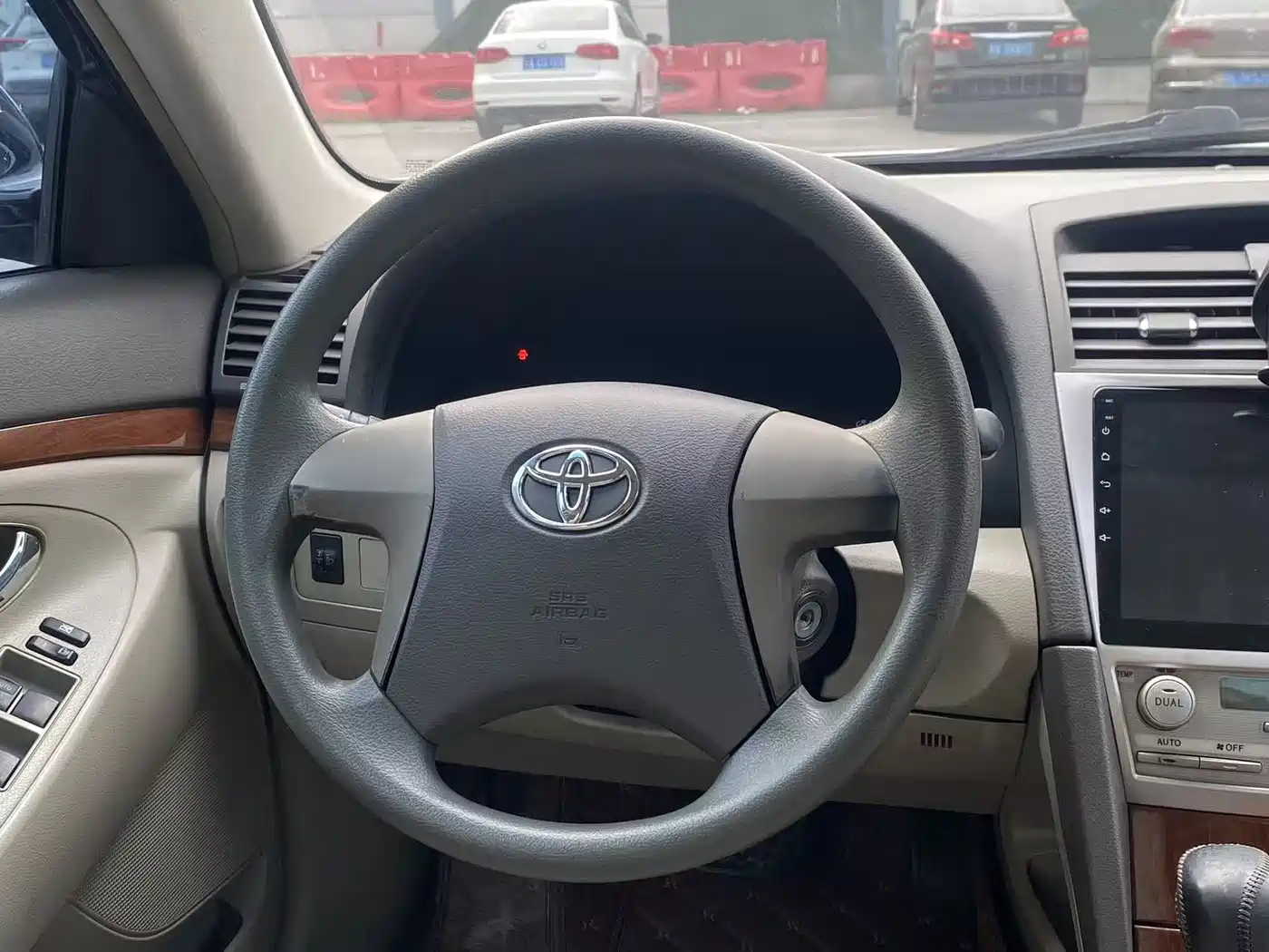 Toyota Camry 2013 200E Classic Elite Edition фото 21