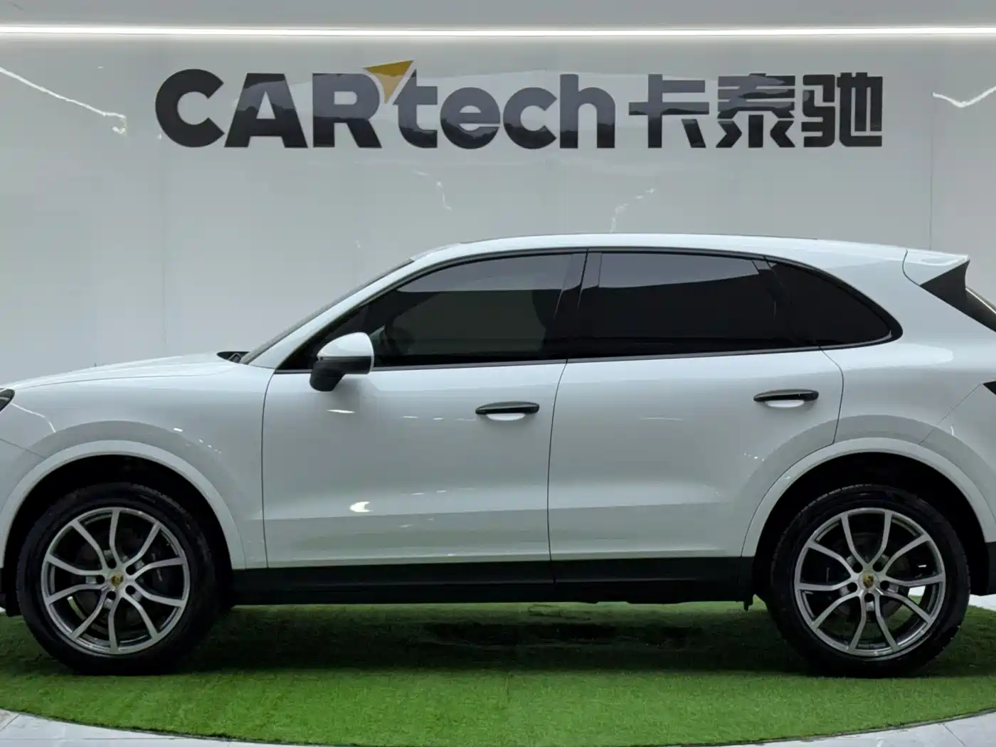 Porsche Cayenne 2024 Cayenne 3.0T фото 2