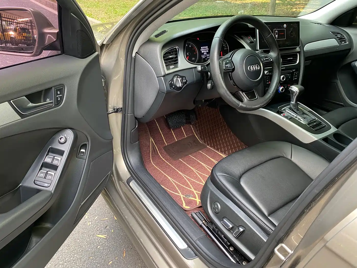 Audi A4L 2013 35 TFSI Automatic Standard фото 8