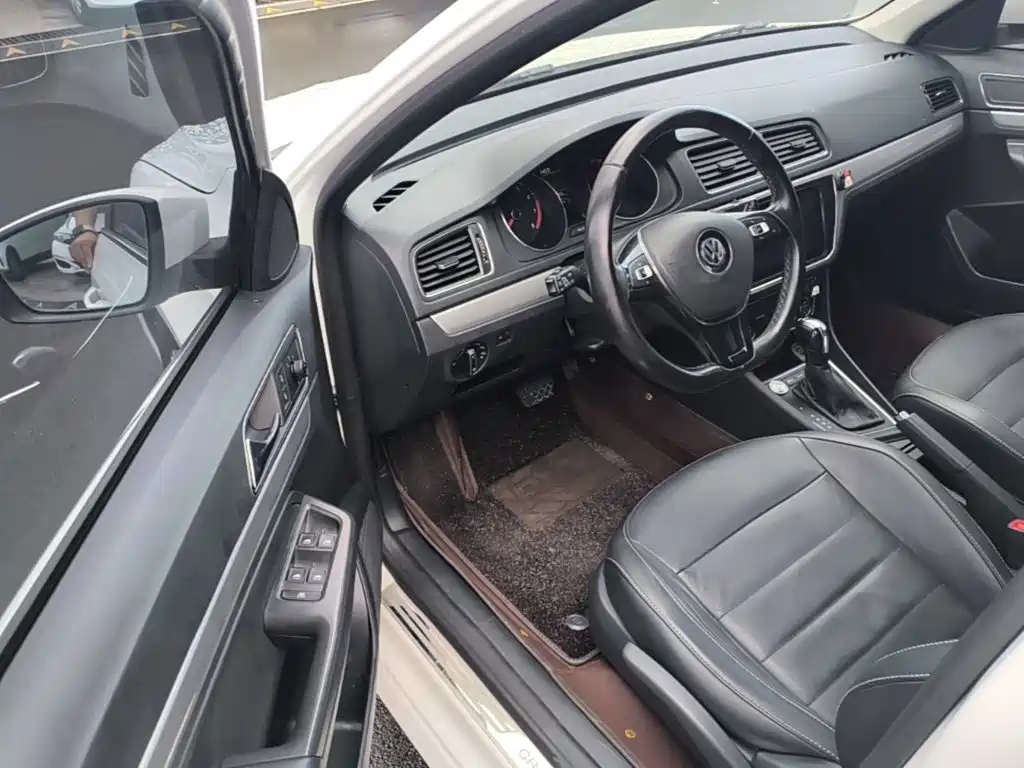 Volkswagen Lavida Tour 2019 2017 180TSI DSG Comfort Edition