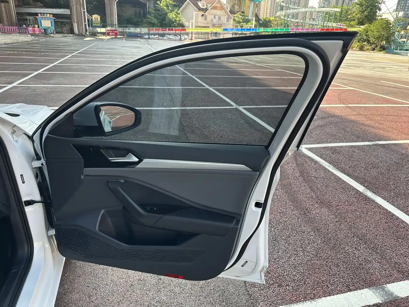 Volkswagen Sagitar 2021 280TSI DSG Surpassing Edition фото 13