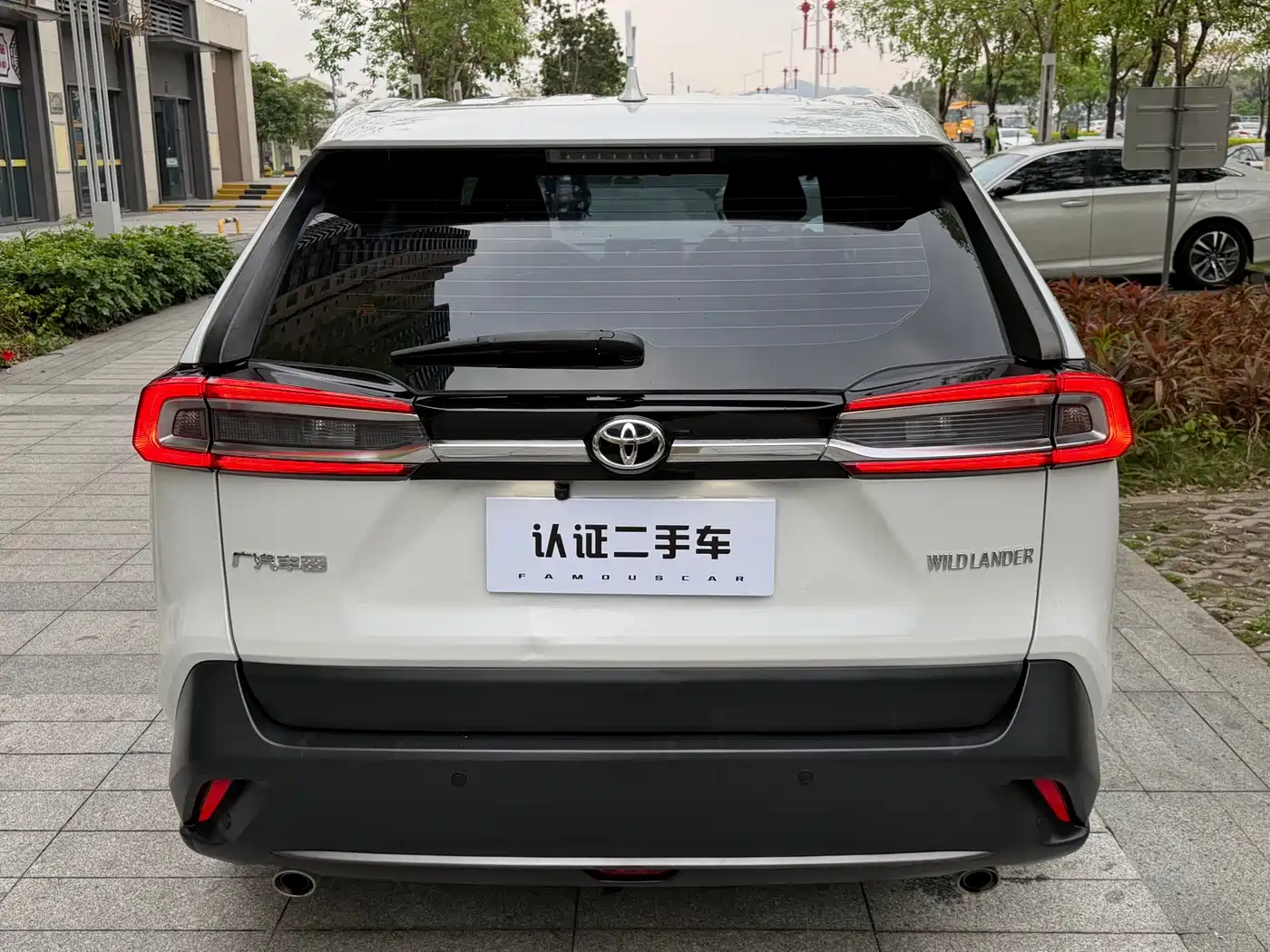 Toyota Wildlander 2022 2.0L CVT FWD Leading Edition фото 10
