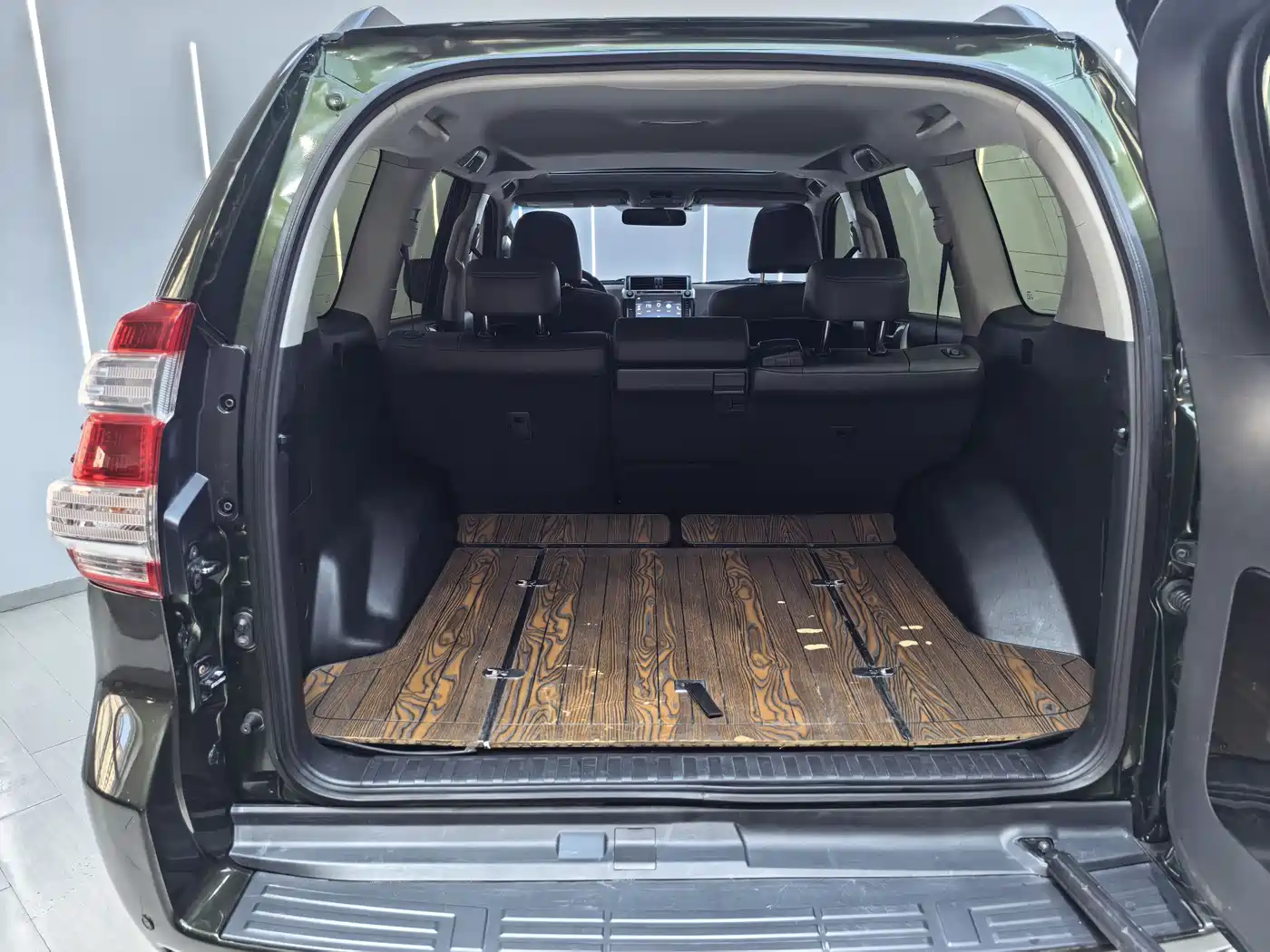 Toyota Prado 2015 2.7L Automatic Standard фото 16