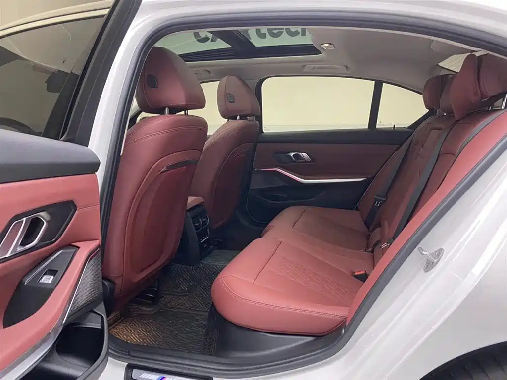 BMW 3 Series 2025 325Li M Sport Package фото 19