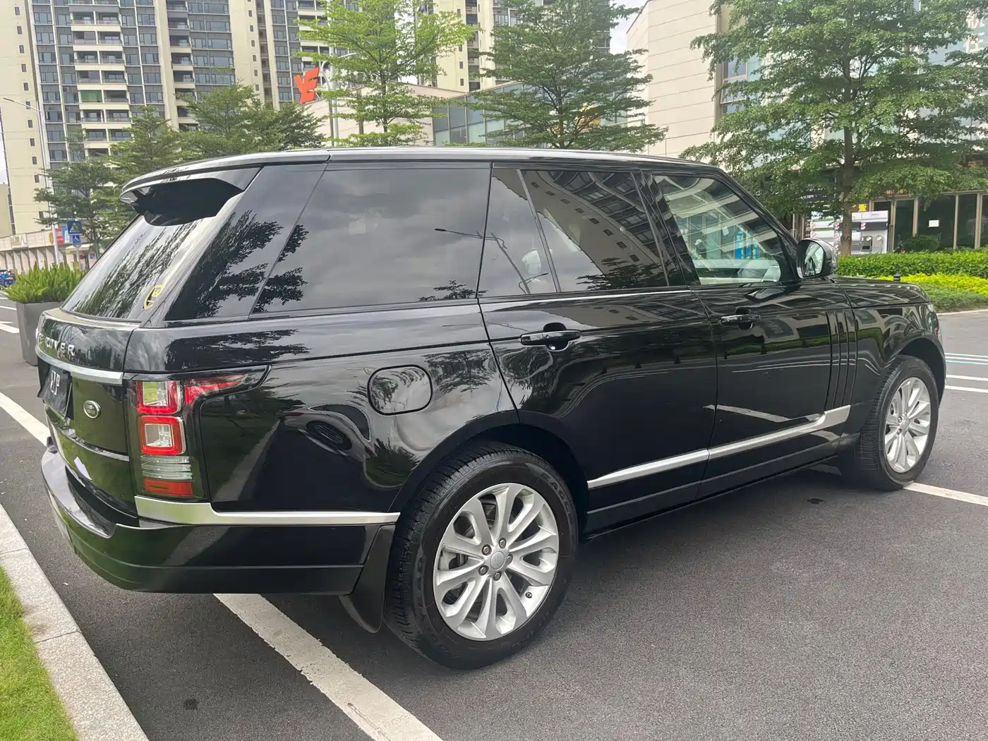 Land Rover Range Rover 2016 2015 3.0 SC V6 Vogue