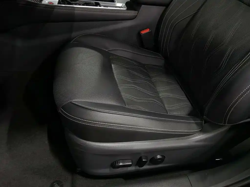 Nissan Teana 2024 2022 2.0L XL-Upr Premium Edition