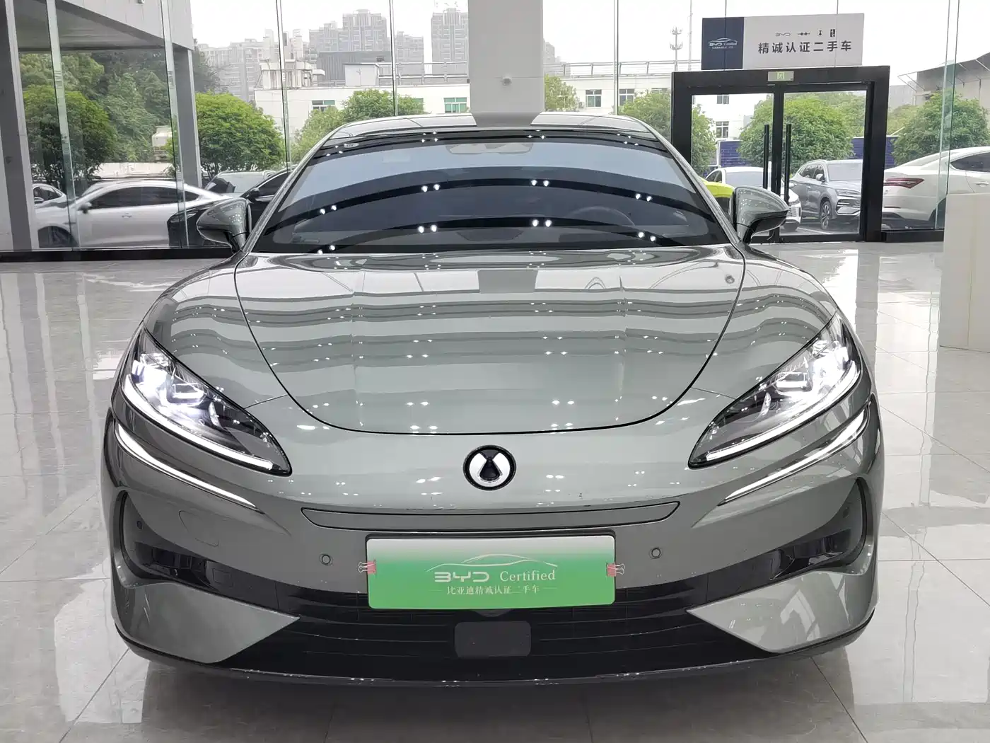 Denza Z9GT 2024 1100 AWD Ultra Edition фото 2