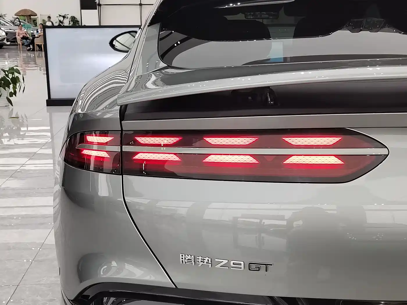 Denza Z9GT 2024 1100 AWD Ultra Edition фото 10