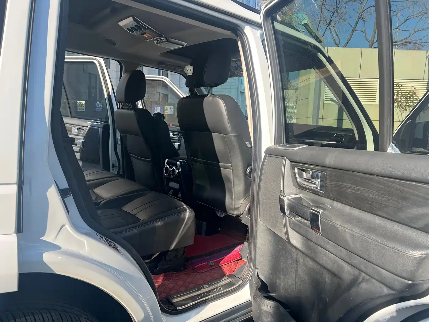 Land Rover Discovery 2013 3.0 SDV6 HSE Diesel фото 8